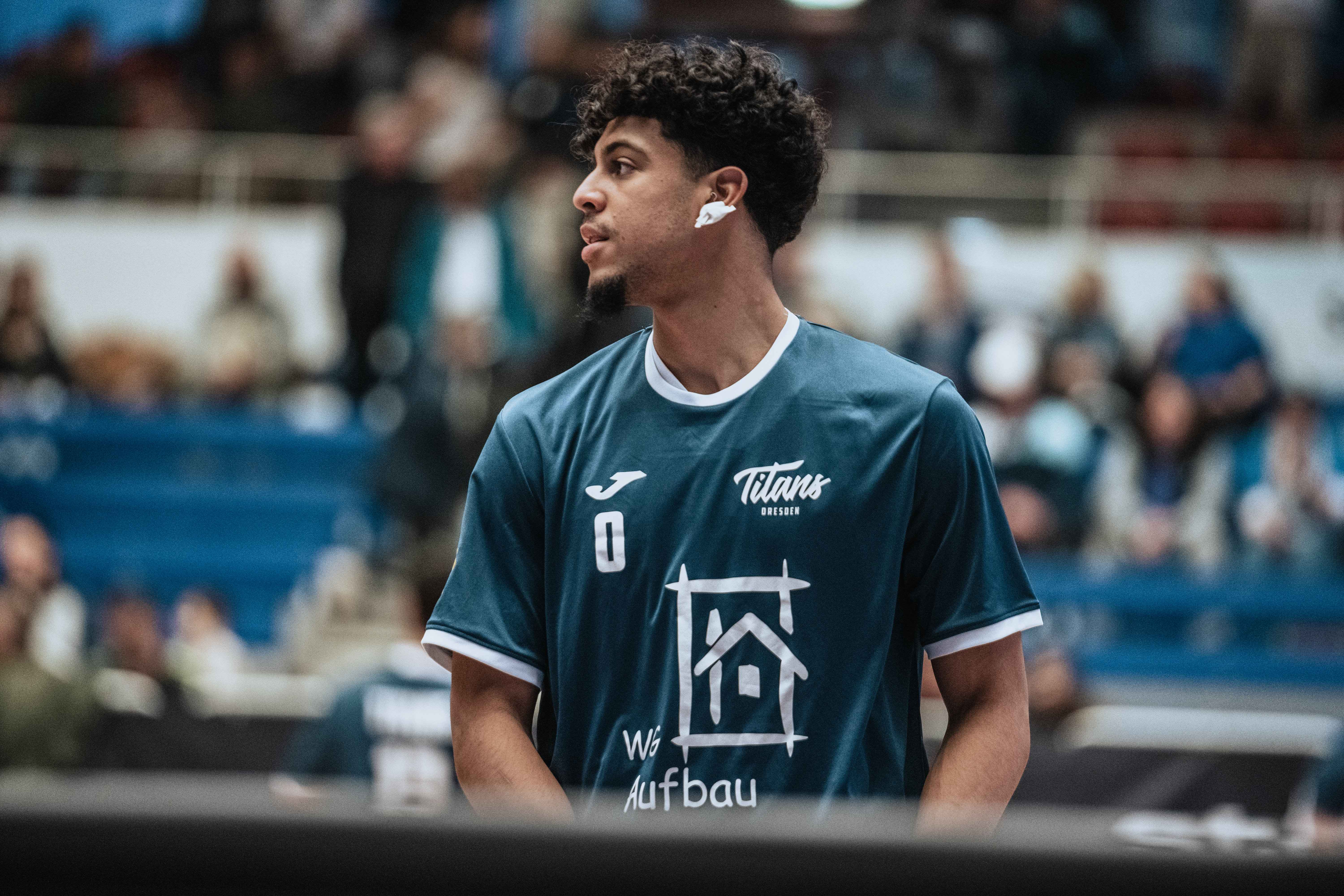 ProB: Mit vollem Fokus in die neue Saison: Leonardo Benitez bleibt ein Titan